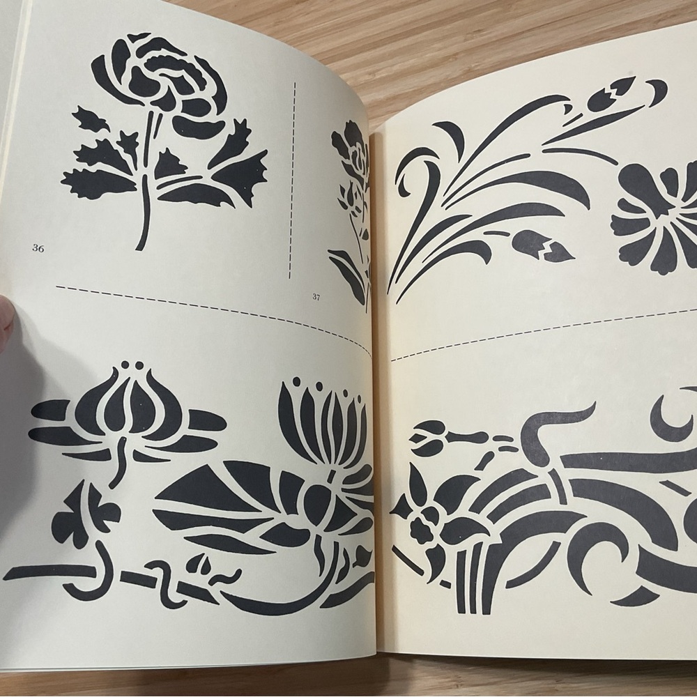 Floral Cut and Use Stencils by Ed Sibbett, Jr. - Picture 6 of 10